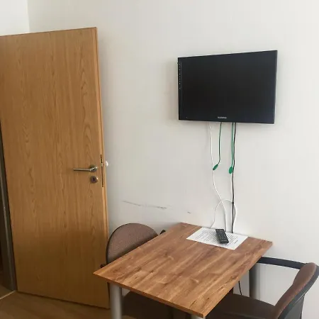 Mustek 2* Либерц